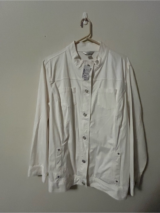 CJ Banks Jackets & Blazers - CJ banks NWT Women's White Button-Front Lightweight Jacket